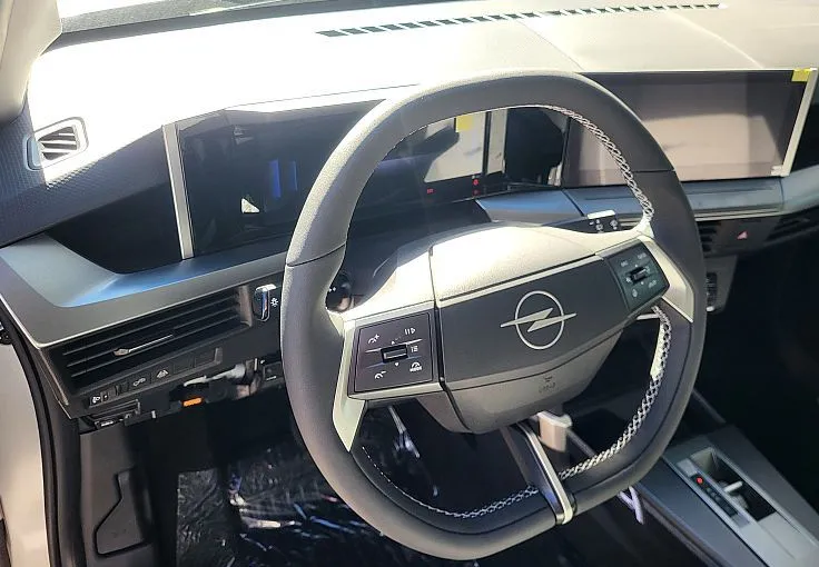 Zunanja slika - Opel Frontera - 1.2 MHEV TURBO 100KW GS - 7 SEDEŽEV- NAROČILO - 5