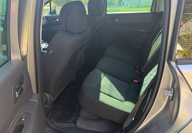 Zunanja slika - Peugeot 3008 - 1.6 HDi SLO PANORAMA-ALU-VELIK SERVIS - DIG KLIMA - 11