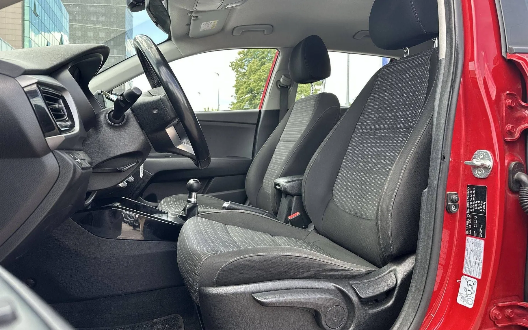Notranja slika - KIA Stonic - 1.25 MPI EX Edition ISG - 10