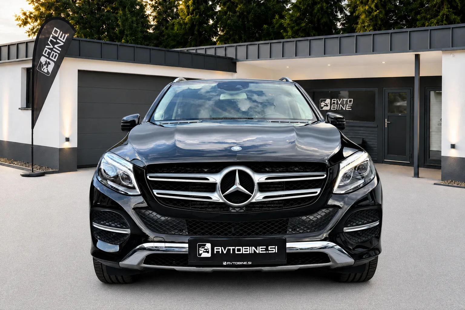 Zunanja slika - Mercedes-Benz GLE-Razred - GLE 250 d 4MATIC AVT•NAVI•LED•20COL AMG•ODLIČEN... - 2