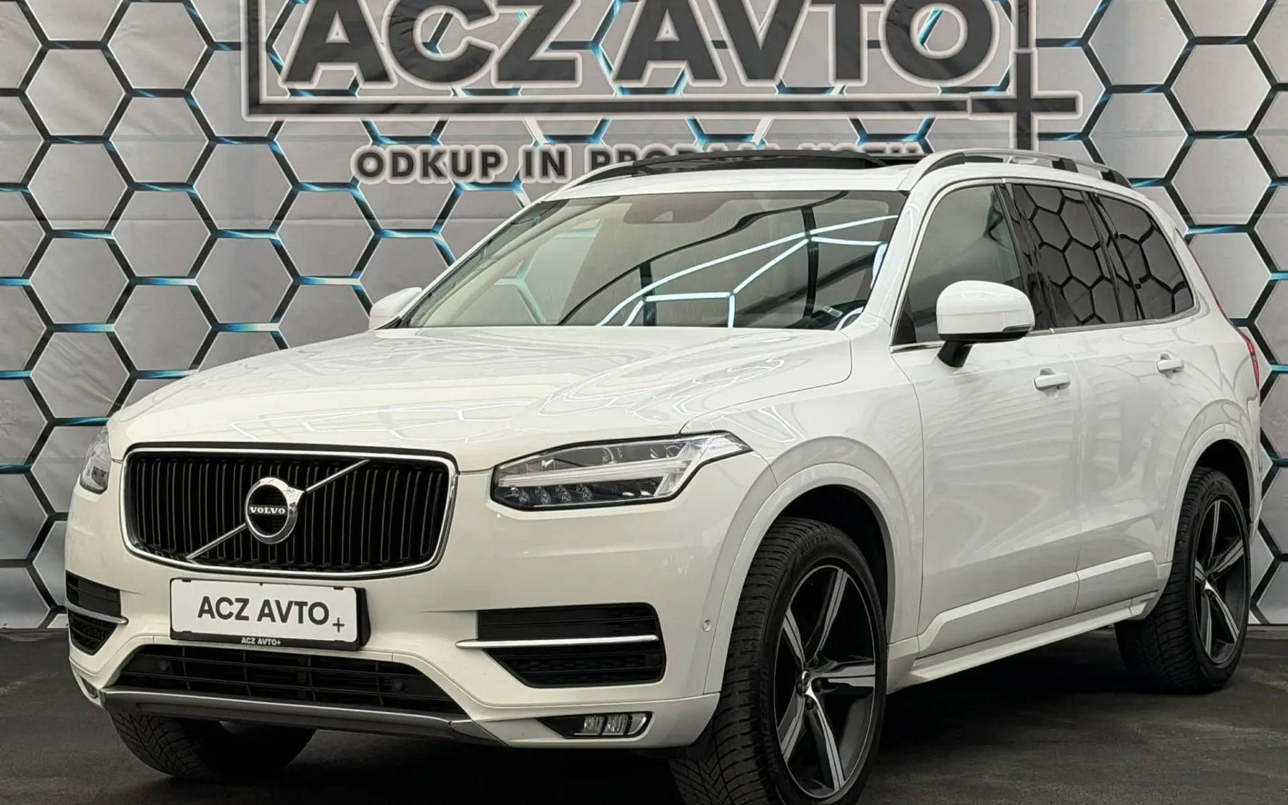 Zunanja slika - Volvo XC90 - D5 4X4•AUT•SPORT•PANO•FUL LED•KAMERA•VIRTUAL•ACC•. - 3