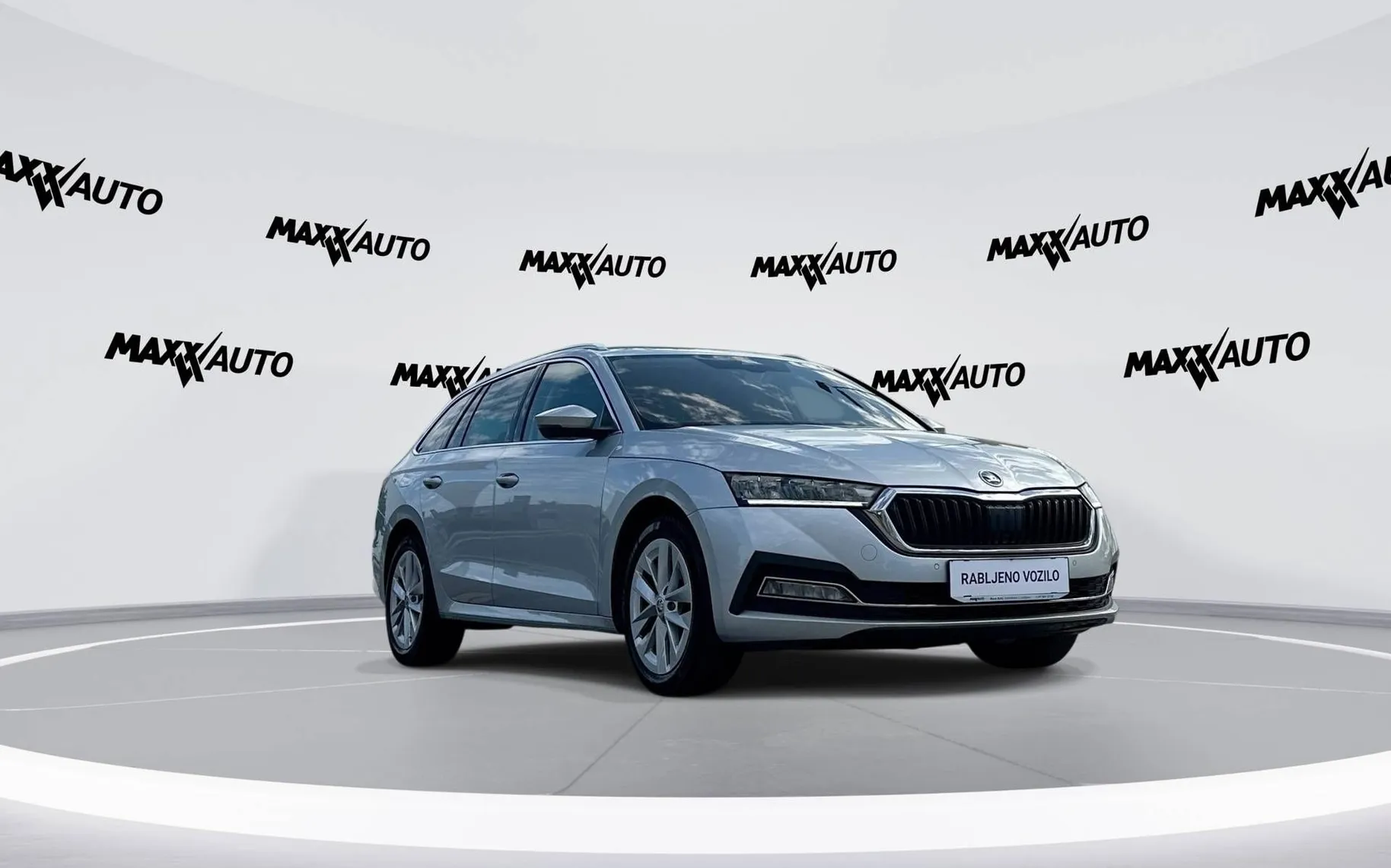 Zunanja slika - Škoda Octavia - Combi 2.0 TDI Style DSG ACC Mrtvi kot Memory - 3