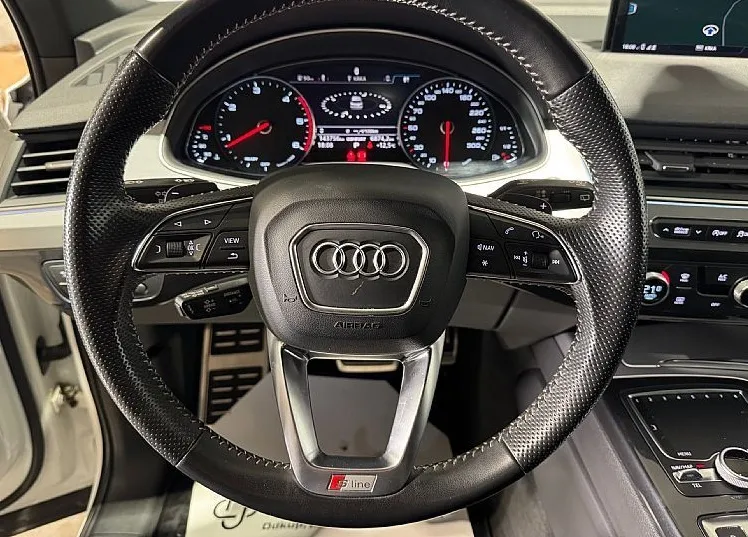 Zunanja slika - Audi Q7 - ultra 3.0 TDI quattro - PANOR - KLJUKA - NAVI -LED - 20
