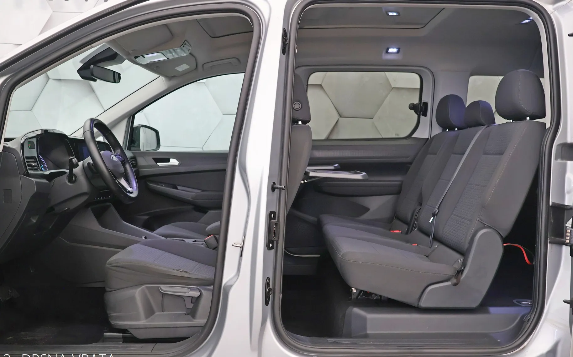 Zunanja slika - Ford Grand Tourneo Connect - Tourneo 2.0 TDCi DSG Titanium 122KM - 9