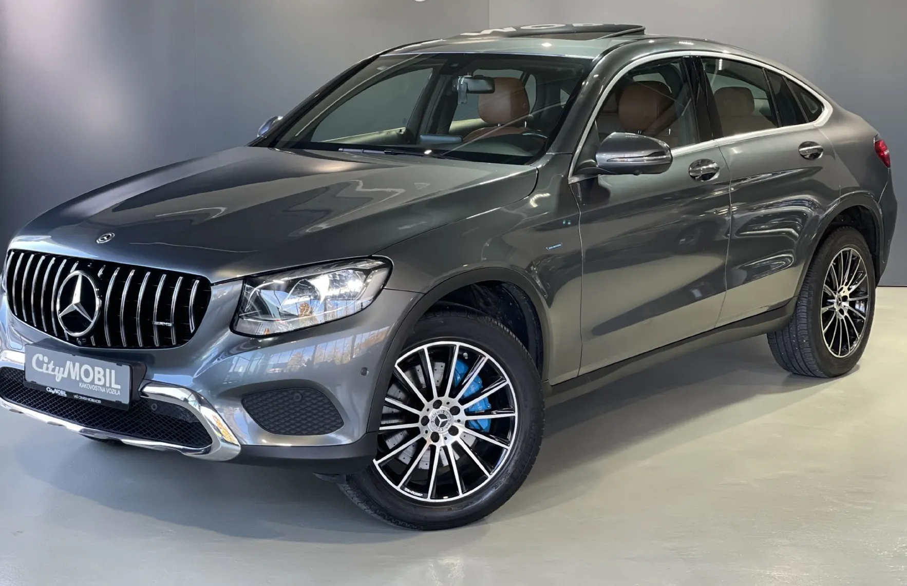 Zunanja slika - Mercedes-Benz GLC-Razred - GLC coupe GLC350e-4MATIC-360KAMERA-EXCLUSIVE-PANO-USNJE-LED - 1