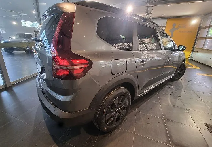 Zunanja slika - Dacia Jogger - Expression 1.0 TCe110 +paket Varnost + My Revision - 8