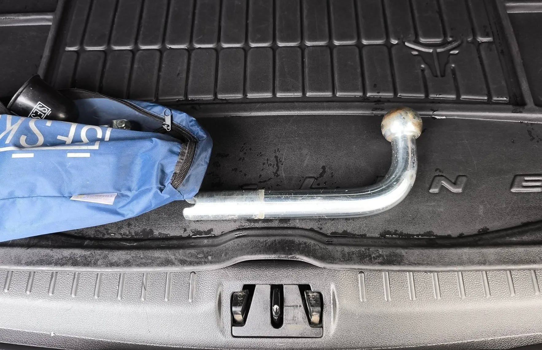 Zunanja slika - Ford Kuga - 4x2 1.5 EcoBoost M6 ST-Line - 2.LAST.- FULL OPREMA - 17