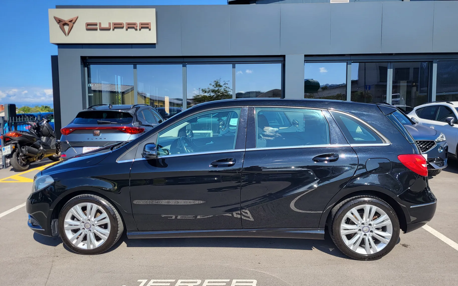 Zunanja slika - Mercedes-Benz B-Razred - B 180 - 5