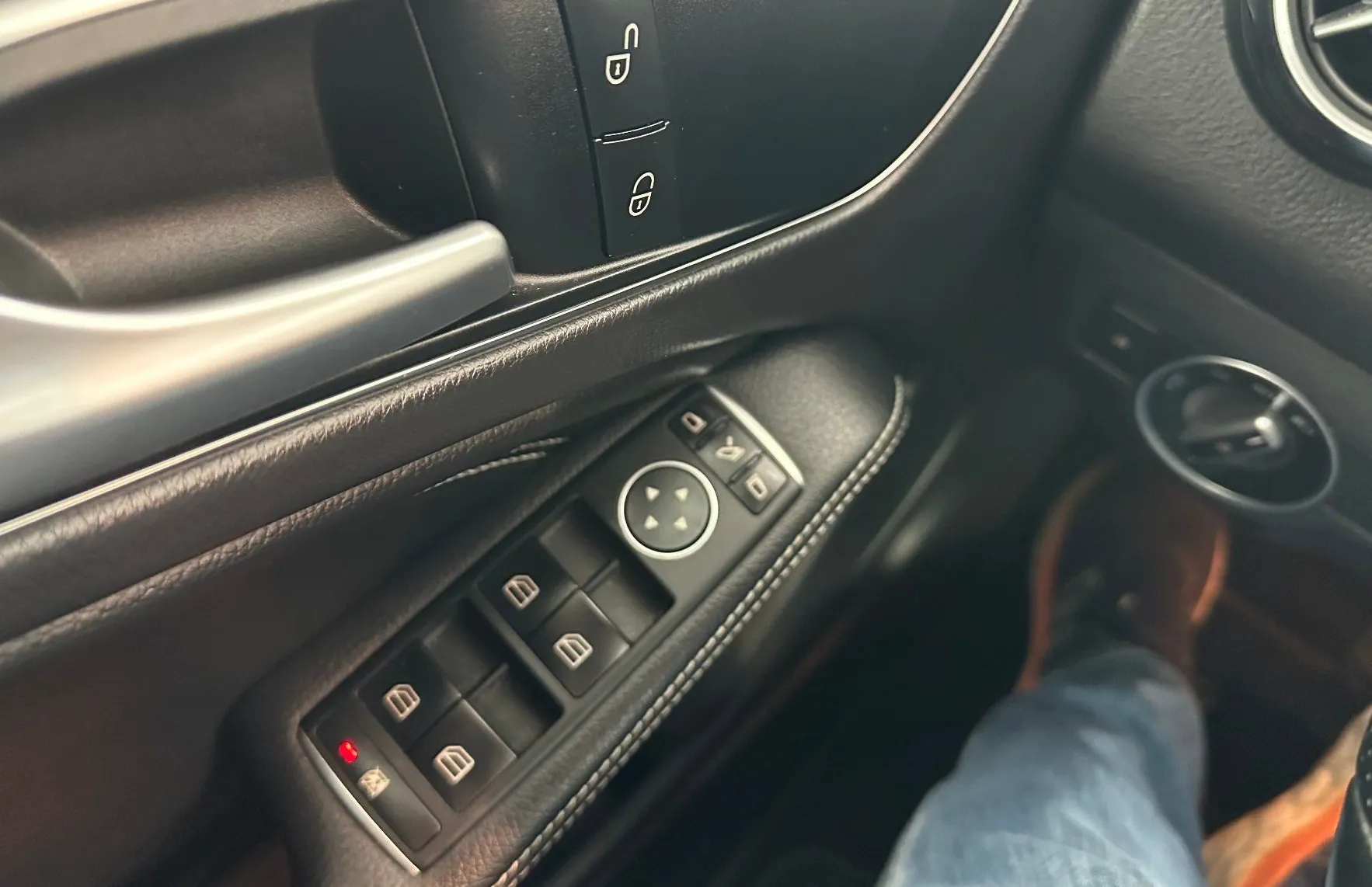 Zunanja slika - Mercedes-Benz GLA-Razred - GLA 180 Avt.KAMERA.USNJE.LED.NAVI. - 2