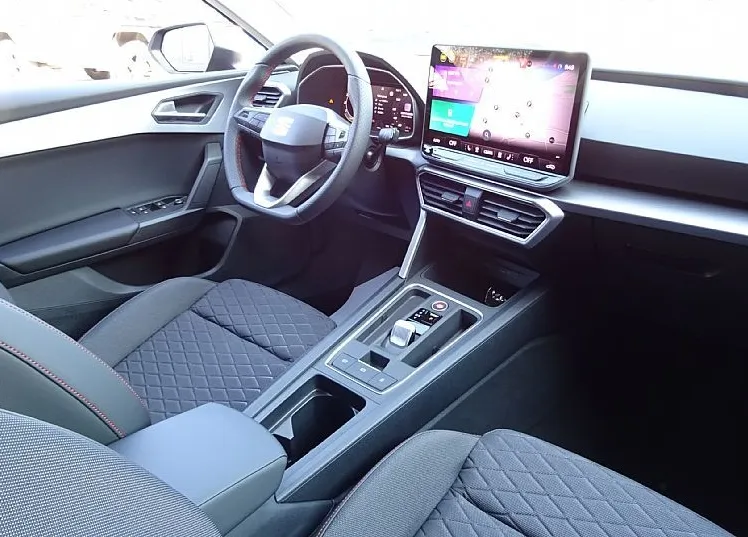 Zunanja slika - Seat Leon - 1.5 eTSI 150KM DSG FR ST- VLEČNA KLJUKA- - 9