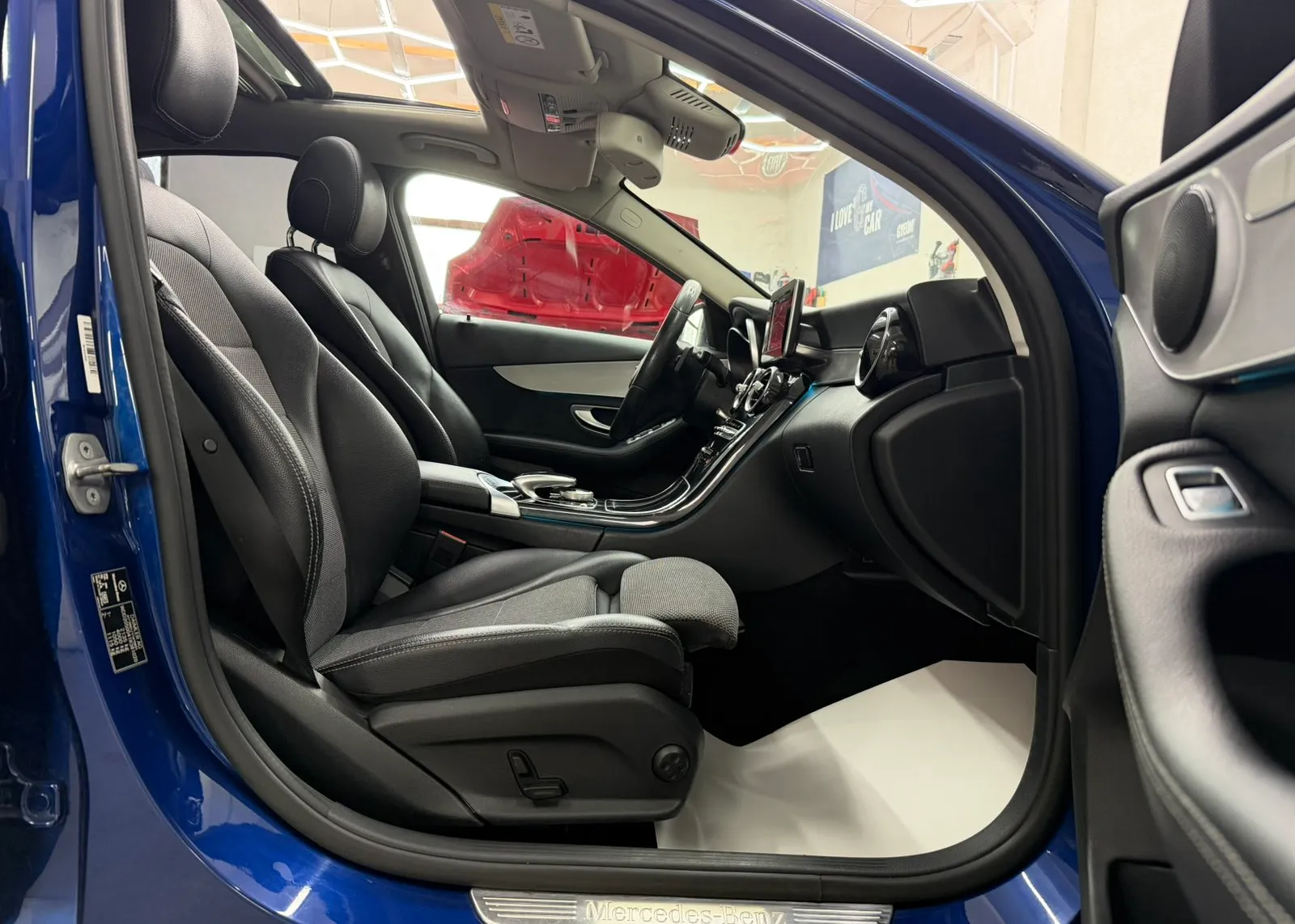 Zunanja slika - Mercedes-Benz C-Razred - C220 AUT. - 4