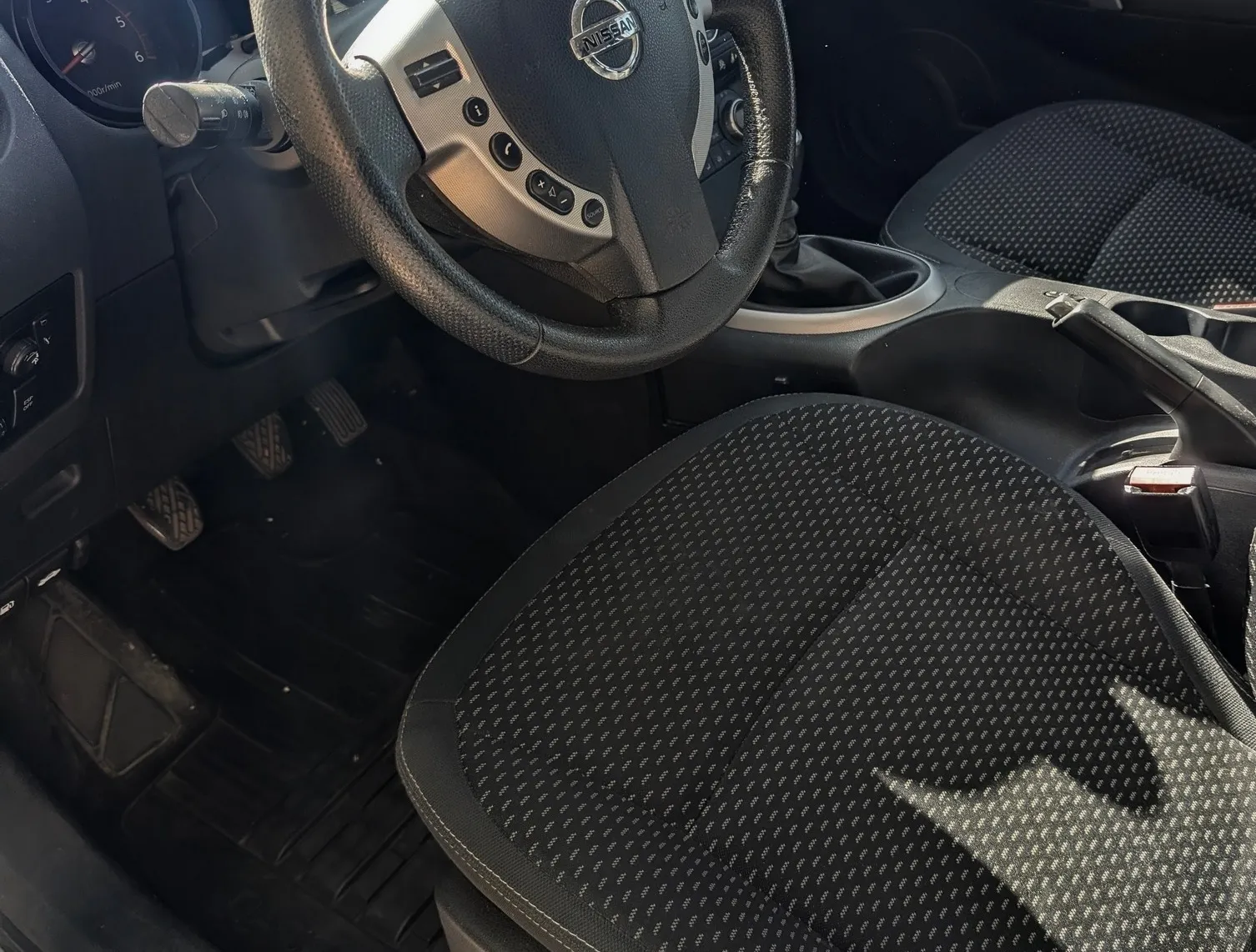 Notranja slika - Nissan Qashqai - 1.5 dCi Tekna - 12