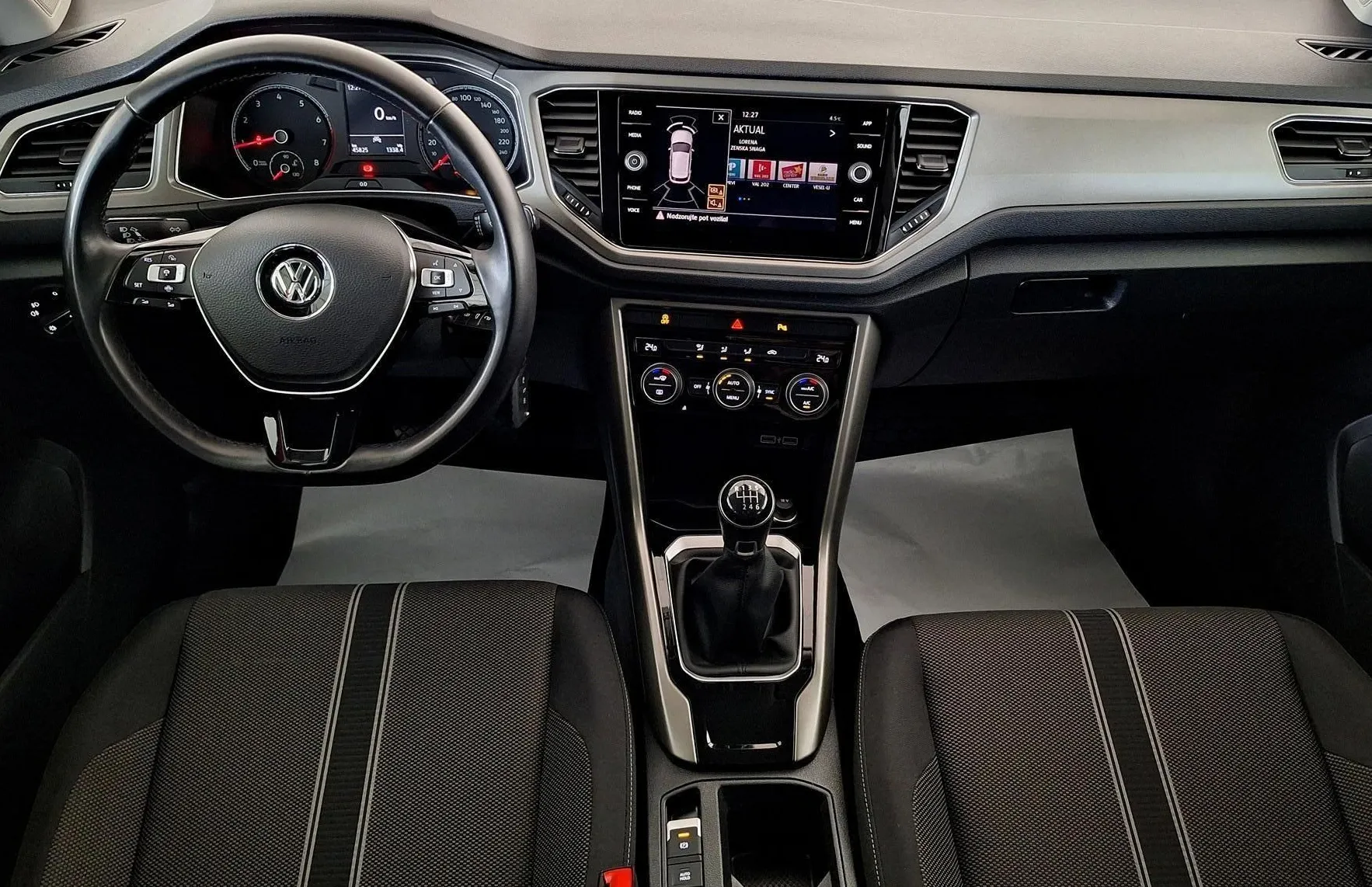Zunanja slika - Volkswagen T-Roc - 1.0 TSI Style•PARK.SENZORJI•ACC•MRTVI KOTI•SLO•... - 13