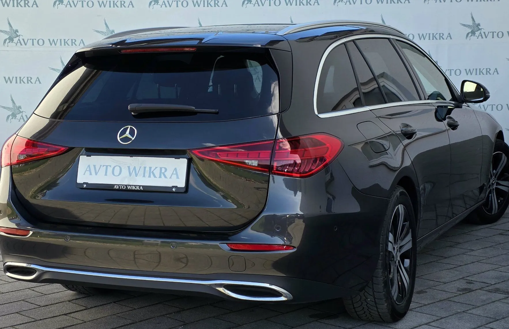 Zunanja slika - Mercedes-Benz C-Razred - C200d T Avantgarde FULLED•TEMP•AMBIENT•KAMER - 4