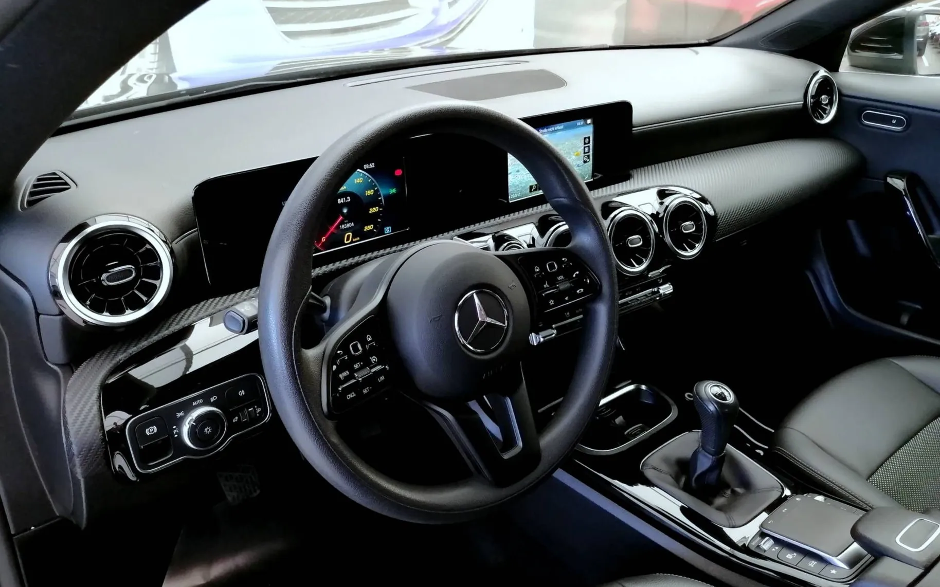 Zunanja slika - Mercedes-Benz CLA Shooting Brake - CLA 180 d Shooting Brake  LED ALU 1.LASTNIK-TOP  . - 5