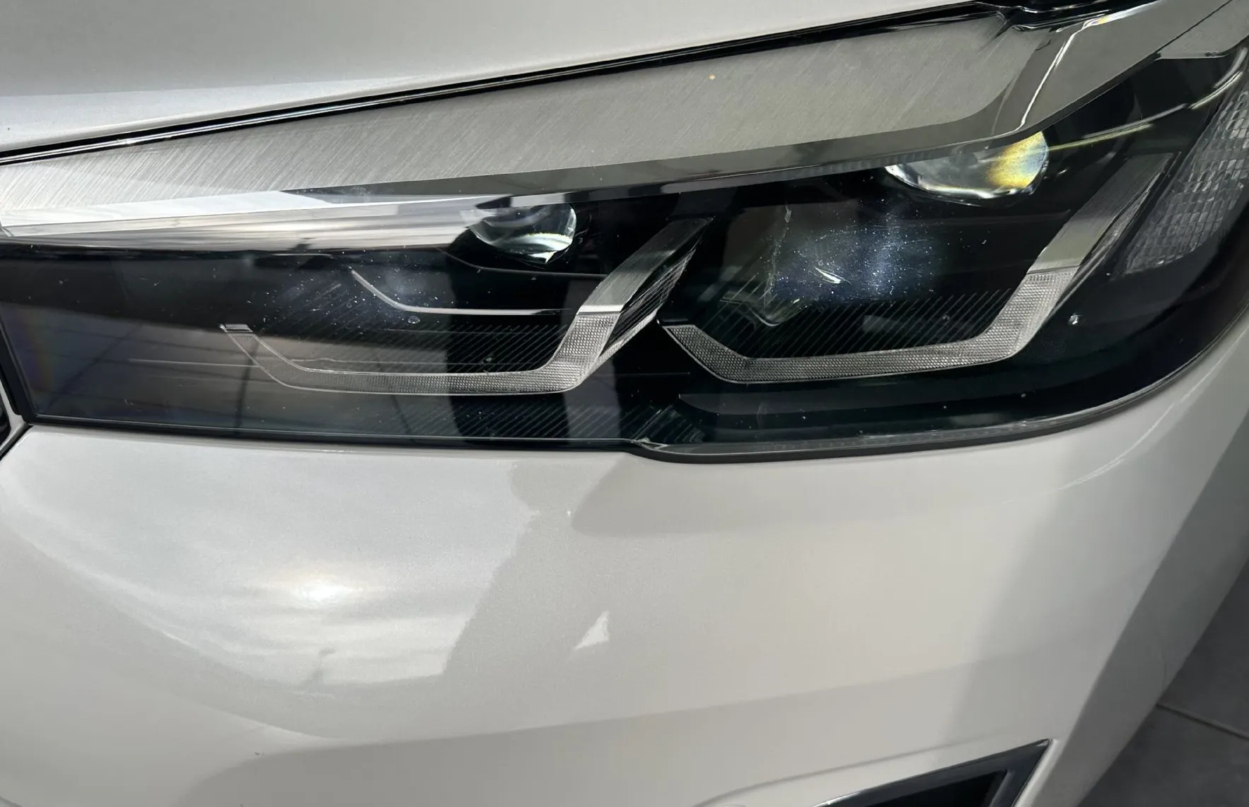 Zunanja slika - BMW Serija 5 - : 530e xDrive LUXURY.KAMERA.NAVI.USNJE.LED.ALU.4X4 - 5