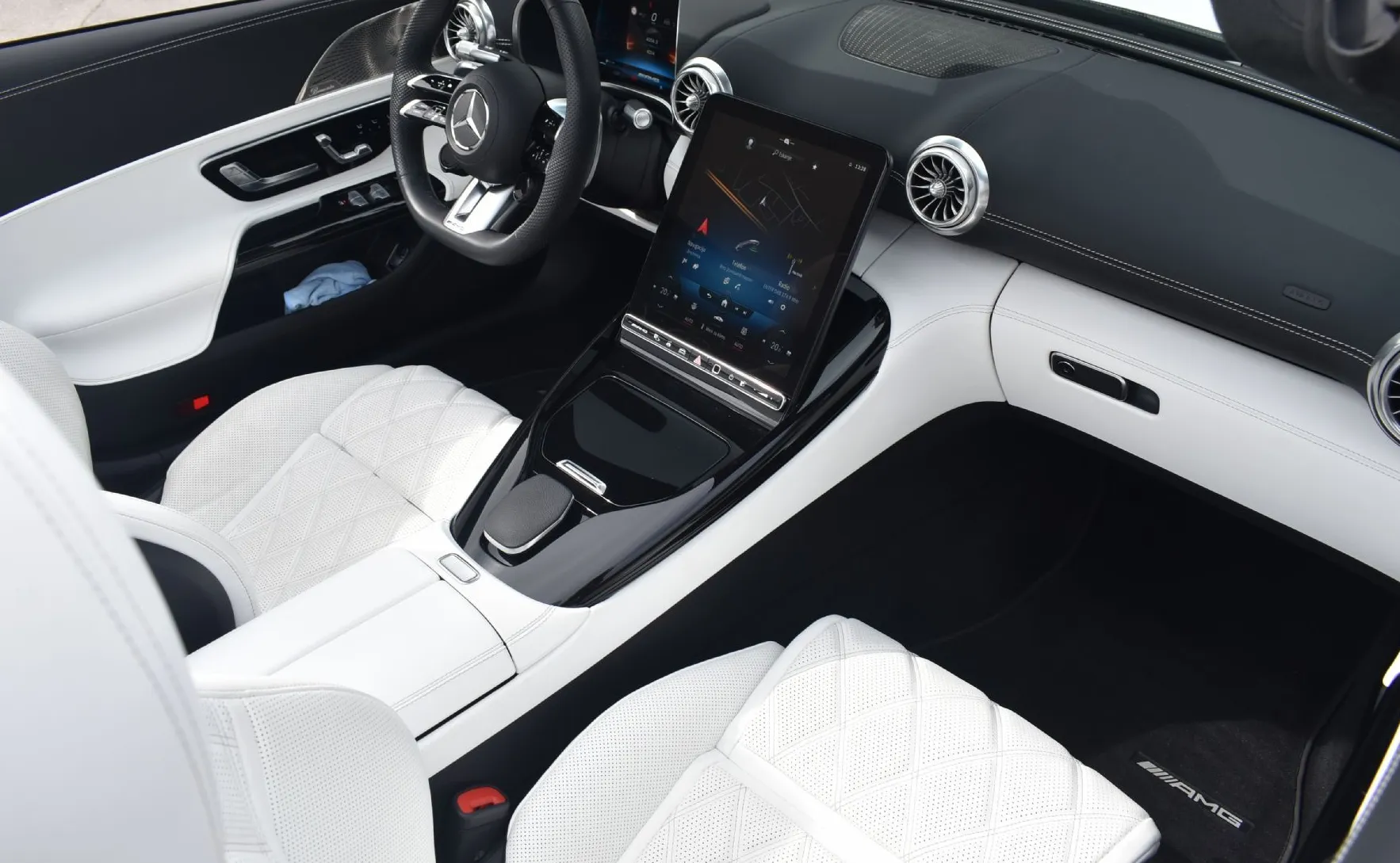 Zunanja slika - Mercedes-Benz SL-Razred - 63 AMG 4MATIC+ Avt. - 7