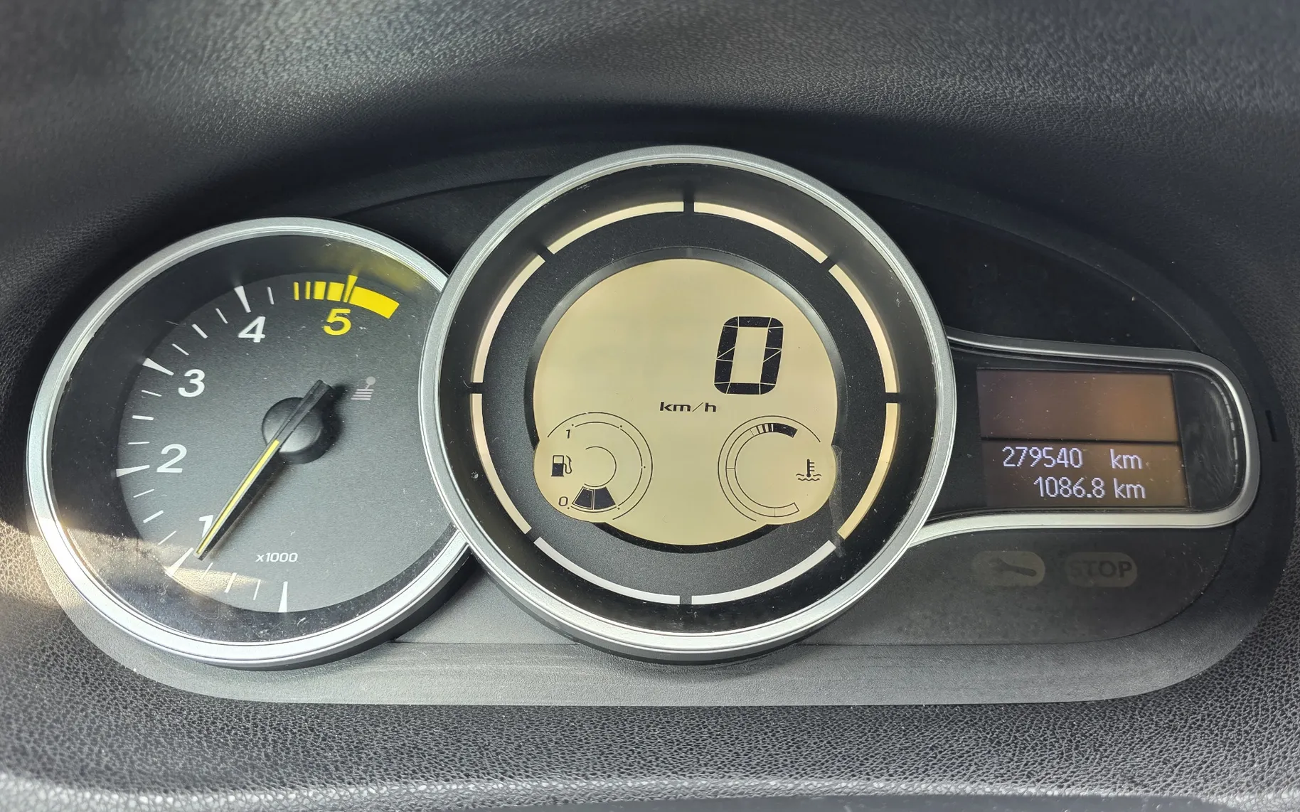 Zunanja slika - Renault Megane - Mégane Coupé 1,5 dCi 95 TEMP KLIMA KLJUKA - 11