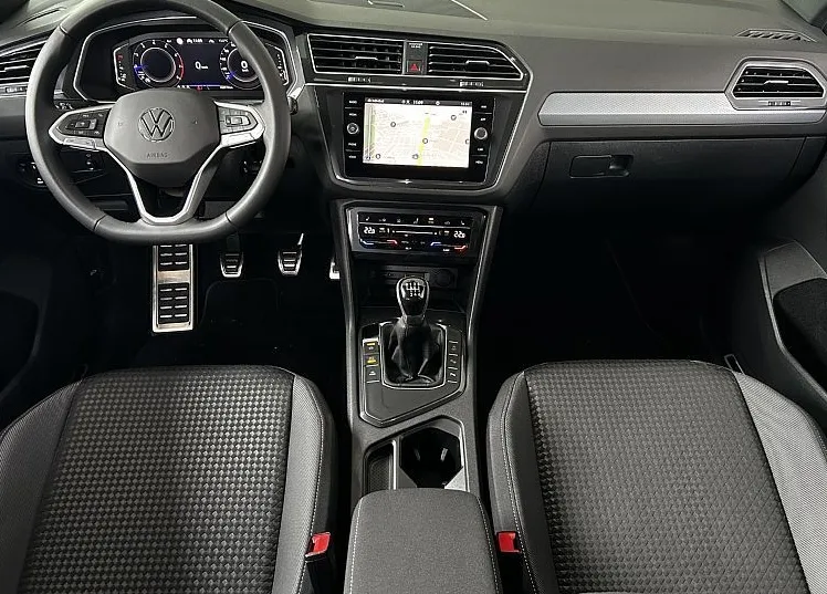 Zunanja slika - Volkswagen Tiguan - 1.5 TSI ACTIVE-ASISTENCE-HUD-VLEČNA KLJUKA - 5