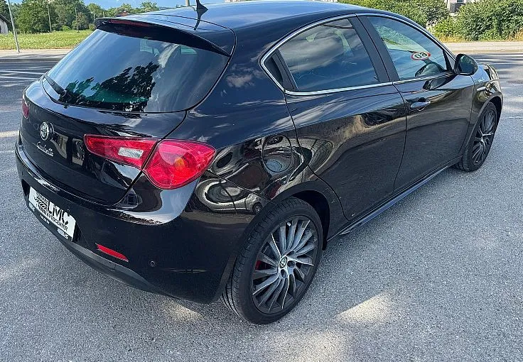 Zunanja slika - Alfa Romeo Giulietta - 1.6 JTD 105ks °QV-LINE° °SLO-POREKLO° °18-COL° - 4