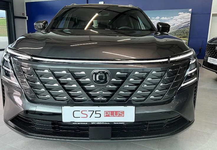 Zunanja slika - Changan CS75 Plus - 8AT FULLED•ACC•BLIS•PANOR•NAVI•KAMER-360•19C• - 3