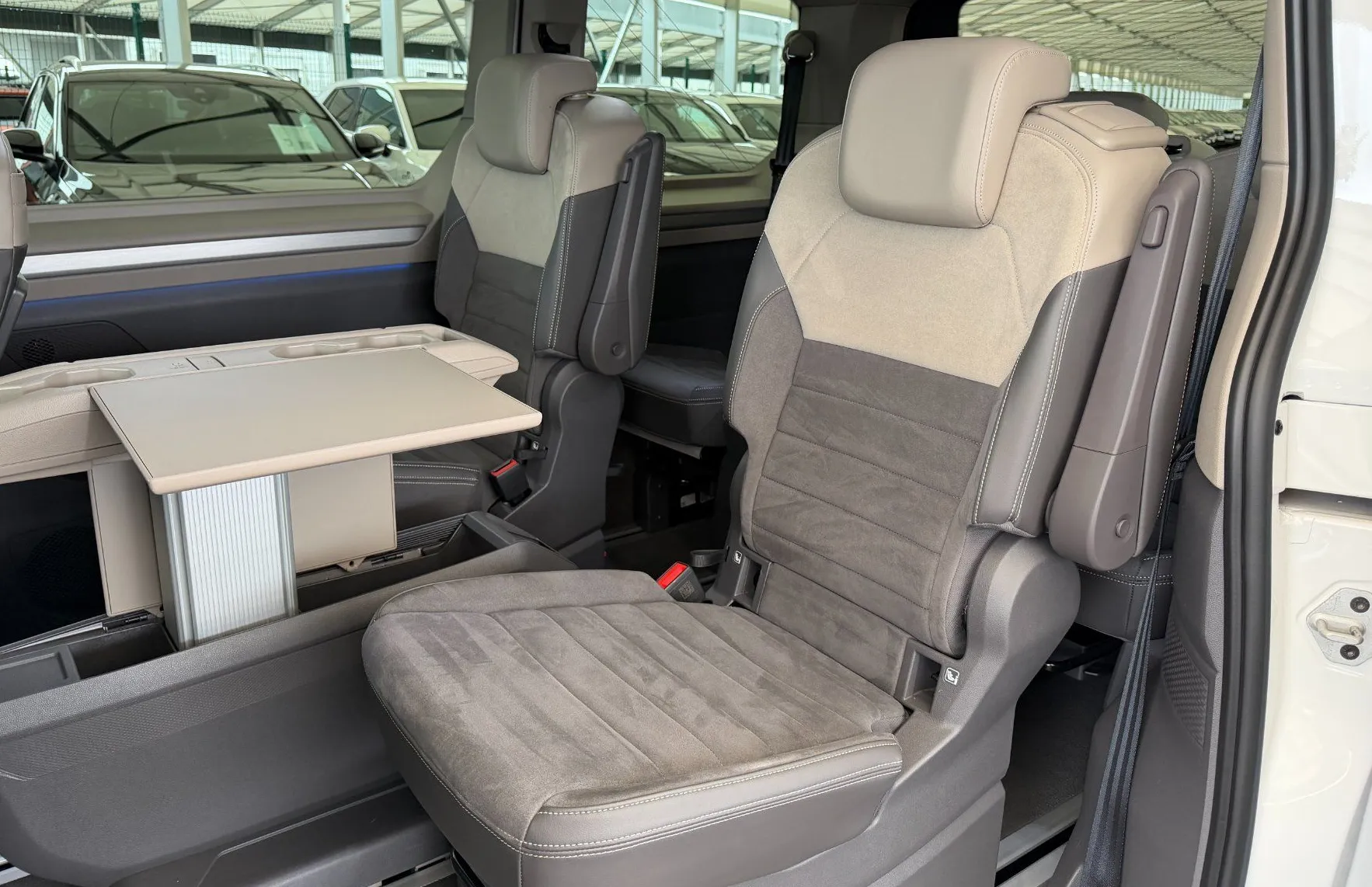 Zunanja slika - Volkswagen Multivan - Life EDITION 2.0 TDI DSG-SLO-ALKANTARA-EL. PRTLJ - 10