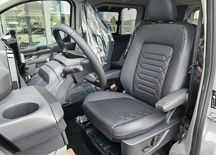 Zunanja slika - Ford Tourneo - Custom TITANIUM X 2.0 TDCi A8 L1H1  ZALOGA - 4