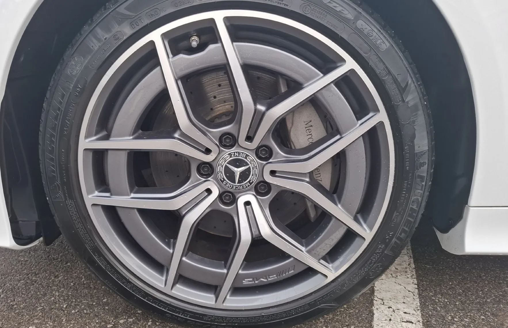 Zunanja slika - Mercedes-Benz E-Razred - E200 AMG LINE AVTOMATIK-BURMESTER HI-FI-KOT NOV - 16