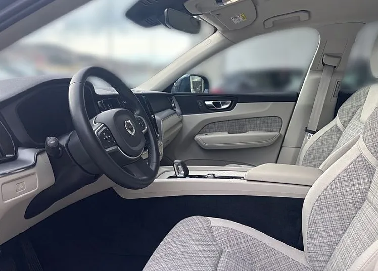 Zunanja slika - Volvo XC60 - B4  D  Core AT FWD - 7