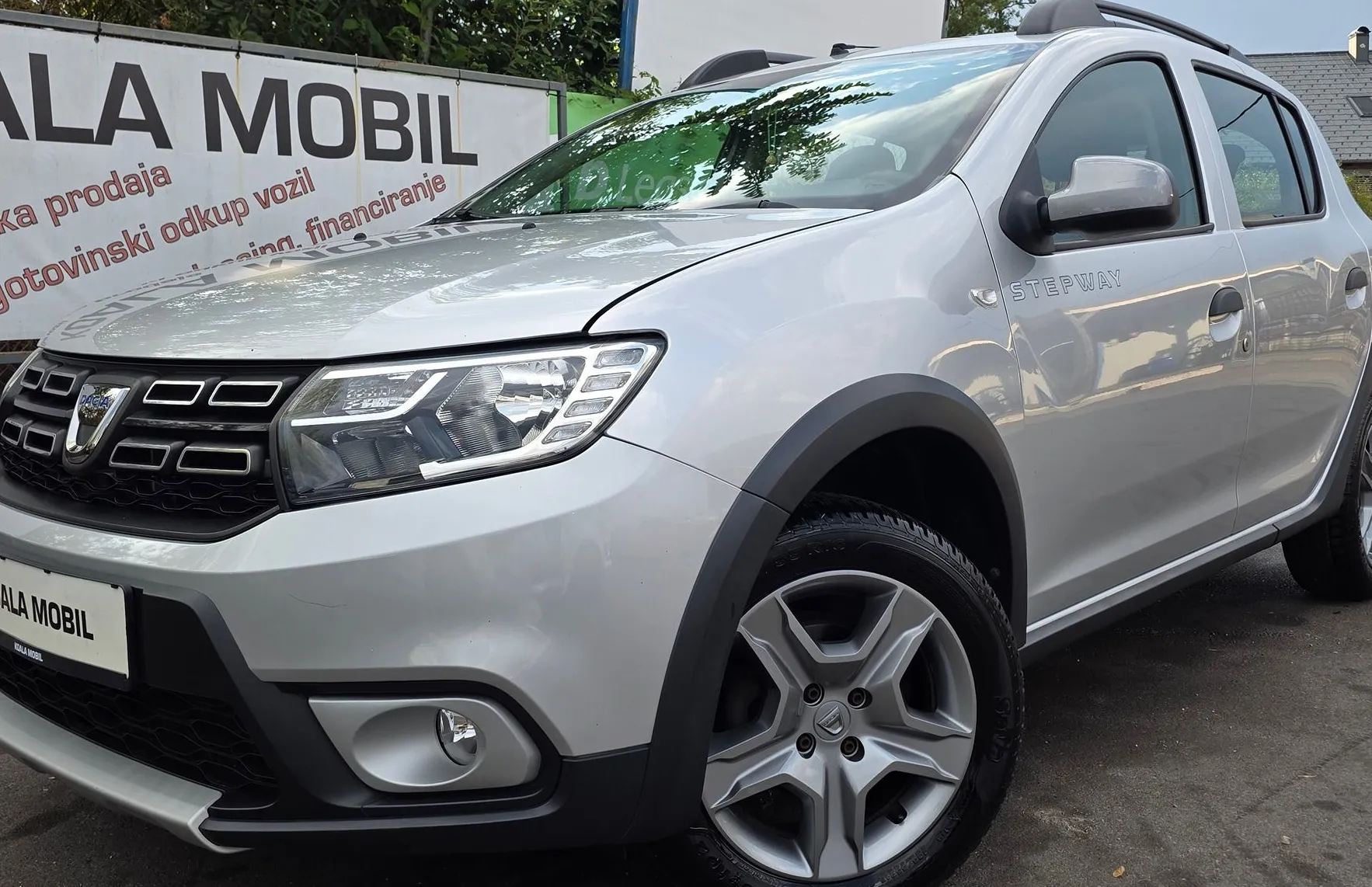 Zunanja slika - Dacia Sandero - Stepway 0.9 TCe KLIMA-PDC-1.LASTNIK-SLOVENSKA - 17
