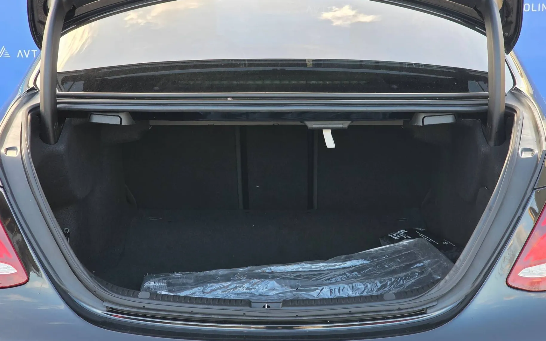 Zunanja slika - Mercedes-Benz E-Razred - E 200 d SPORT MULTIBEAM VZR KAMERA NAVI TEMPO - 10