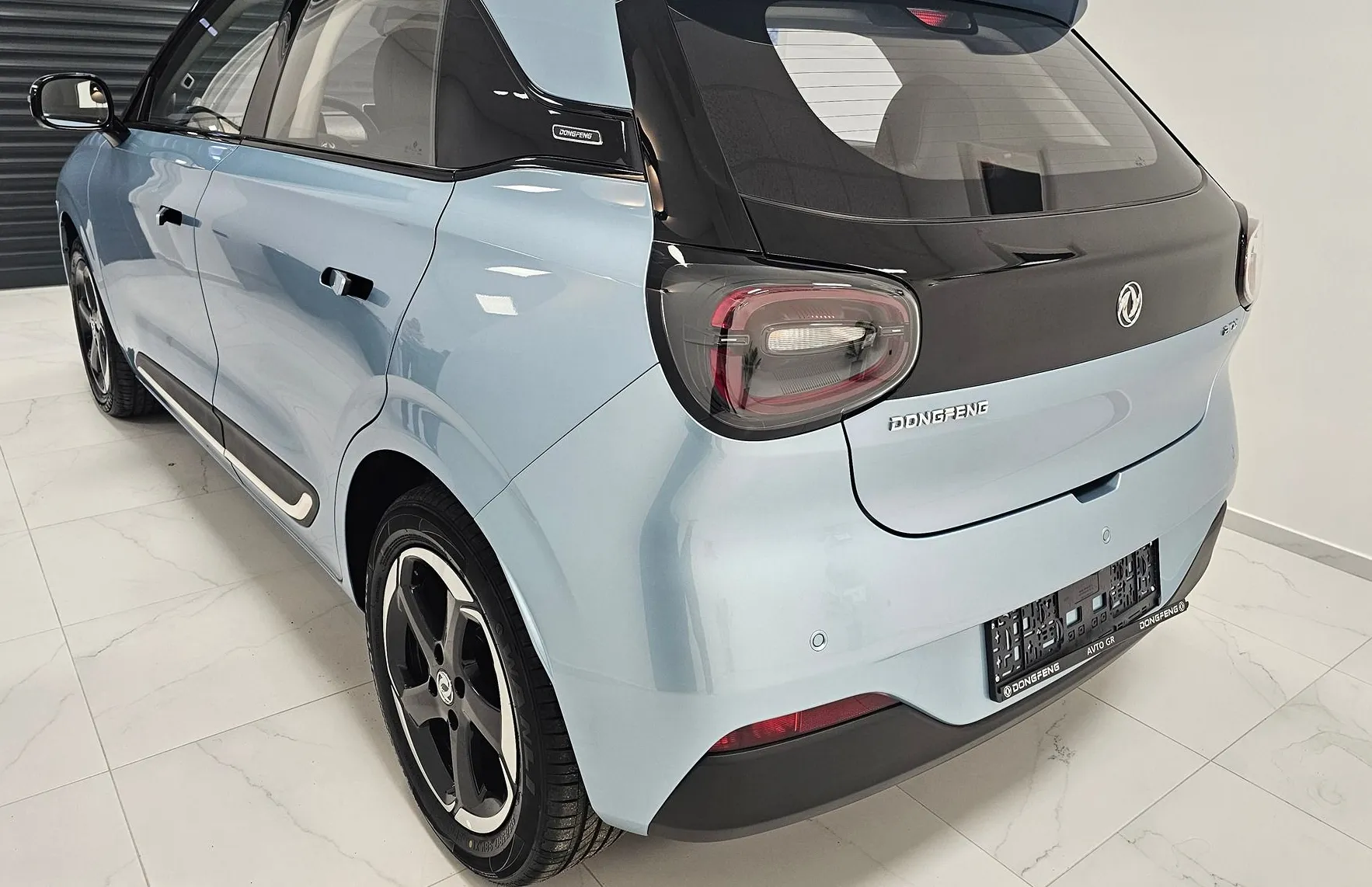 Zunanja slika - Dongfeng Box - 42.3 kWh 70 kW- Gray Black Interior - 7