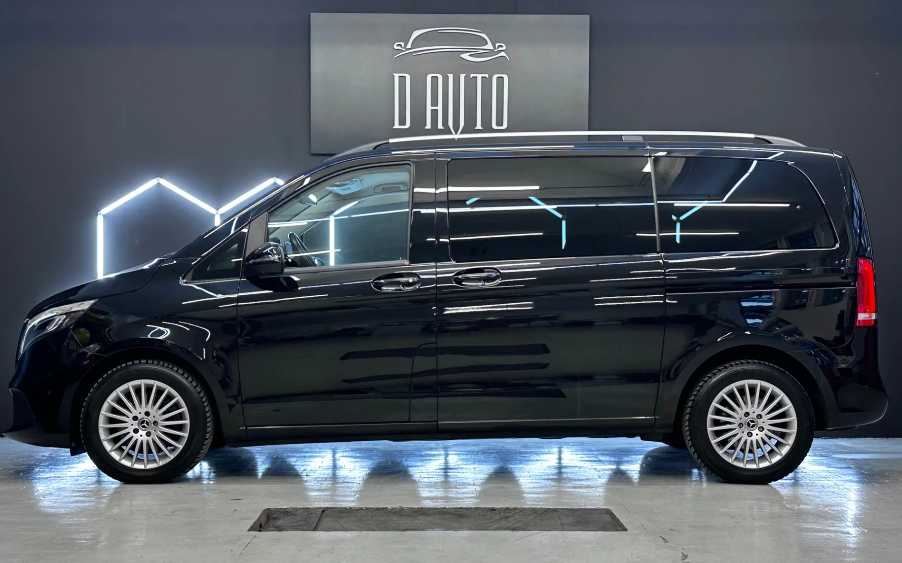 Zunanja slika - Mercedes-Benz V-Razred - V 250 d 140KW+WEBASTO+360KAMERA+BURMESTER+AMBIENT. - 4