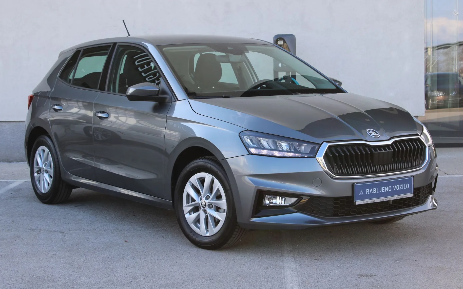 Zunanja slika - Škoda Fabia - Selection 1.0 TSI LED TEMPO PDC ALU 16 LANE ASS - 3
