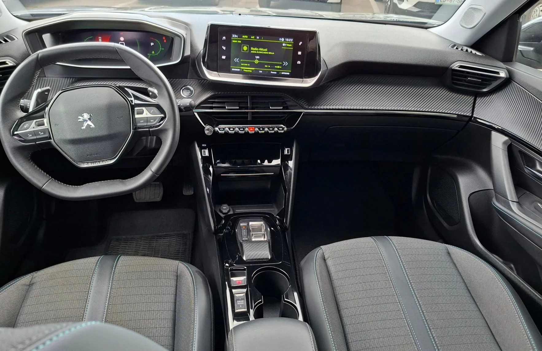 Zunanja slika - Peugeot 2008 - 1.2 PureTech 130 S S Allure Pack Avt. + KLJUKA - 7