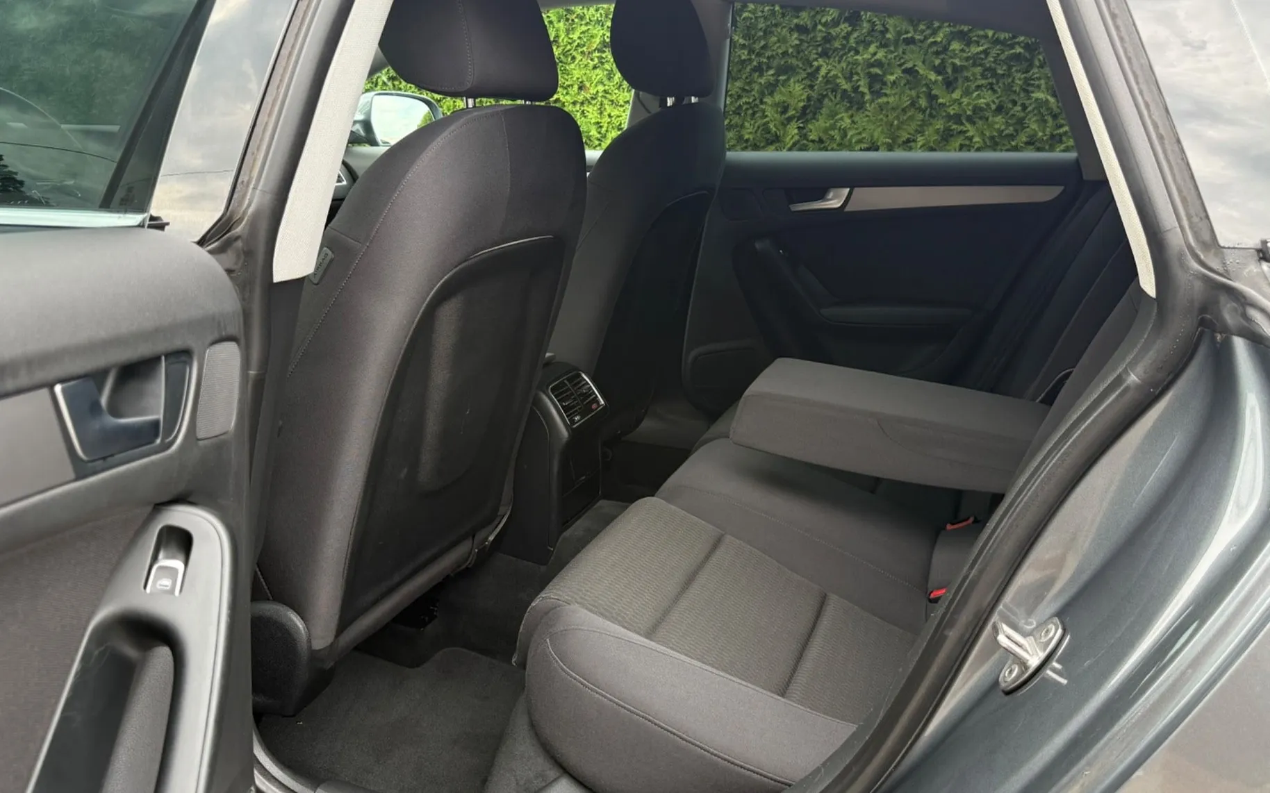 Notranja slika - Audi A5 Sportback - 2.0 TDI-AUT-XENON+LED-NAVI-LIZING ZA TUJCE- - 10