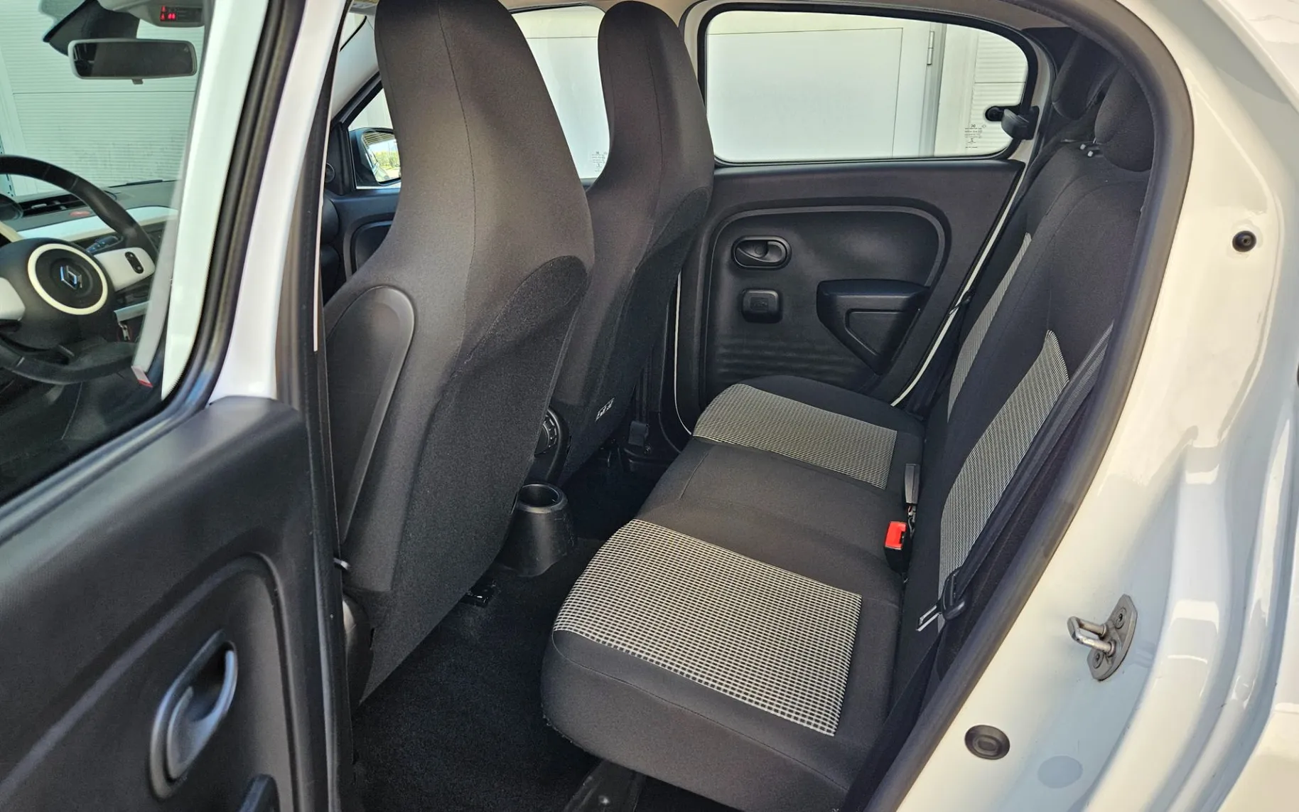 Zunanja slika - Renault Twingo - SCe 75 Life, 1.LAST.SLO.VSI RAČUNI - 9