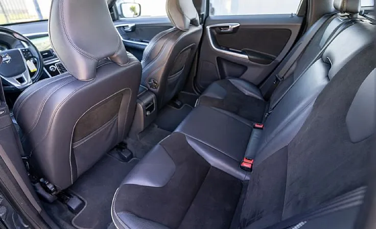 Zunanja slika - Volvo XC60 - D4 R-Design - 11