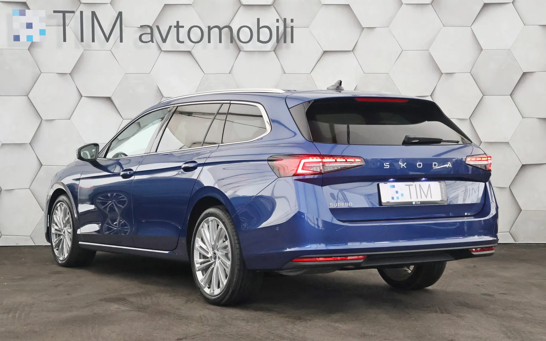 Zunanja slika - Škoda Superb - 1.5 TSI DSG Selection 150KM - 4
