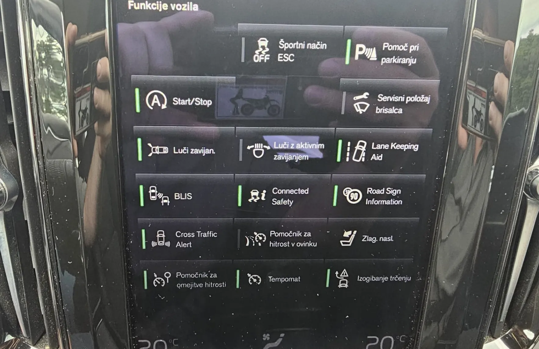 Zunanja slika - Volvo XC60 - B4D AWD Mom.Pro Avt.|panorama|wirtual|Navi|AC|Asis - 18