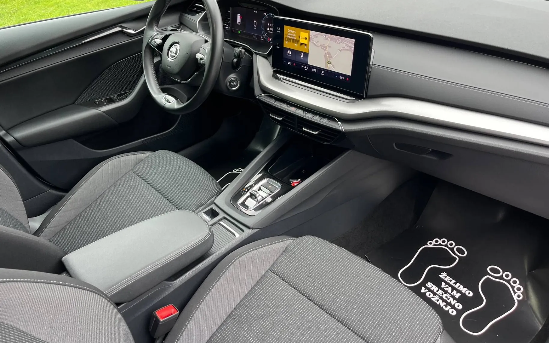 Notranja slika - Škoda Octavia - Combi 2.0 TDI DSG-1 LASTNIK-AU-LED-NAVI-ODLIČNA... - 9