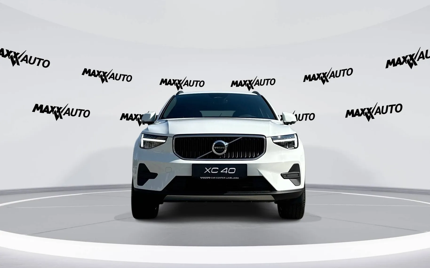Zunanja slika - Volvo XC40 - B3P Core Avt. - 2