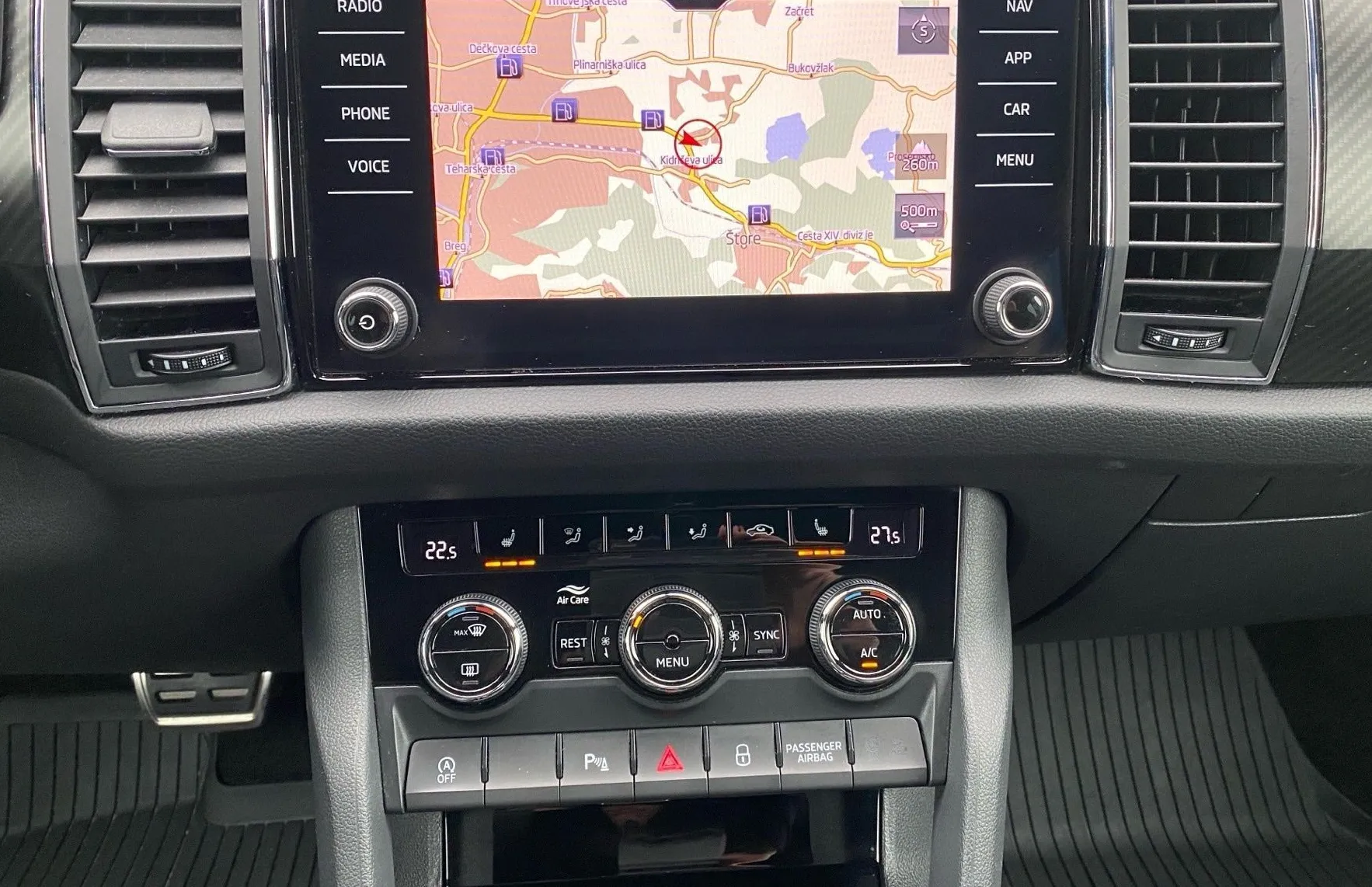 Zunanja slika - Škoda Kodiaq - Sportline 2.0 TDI 110kW 4X4 DSG - 9