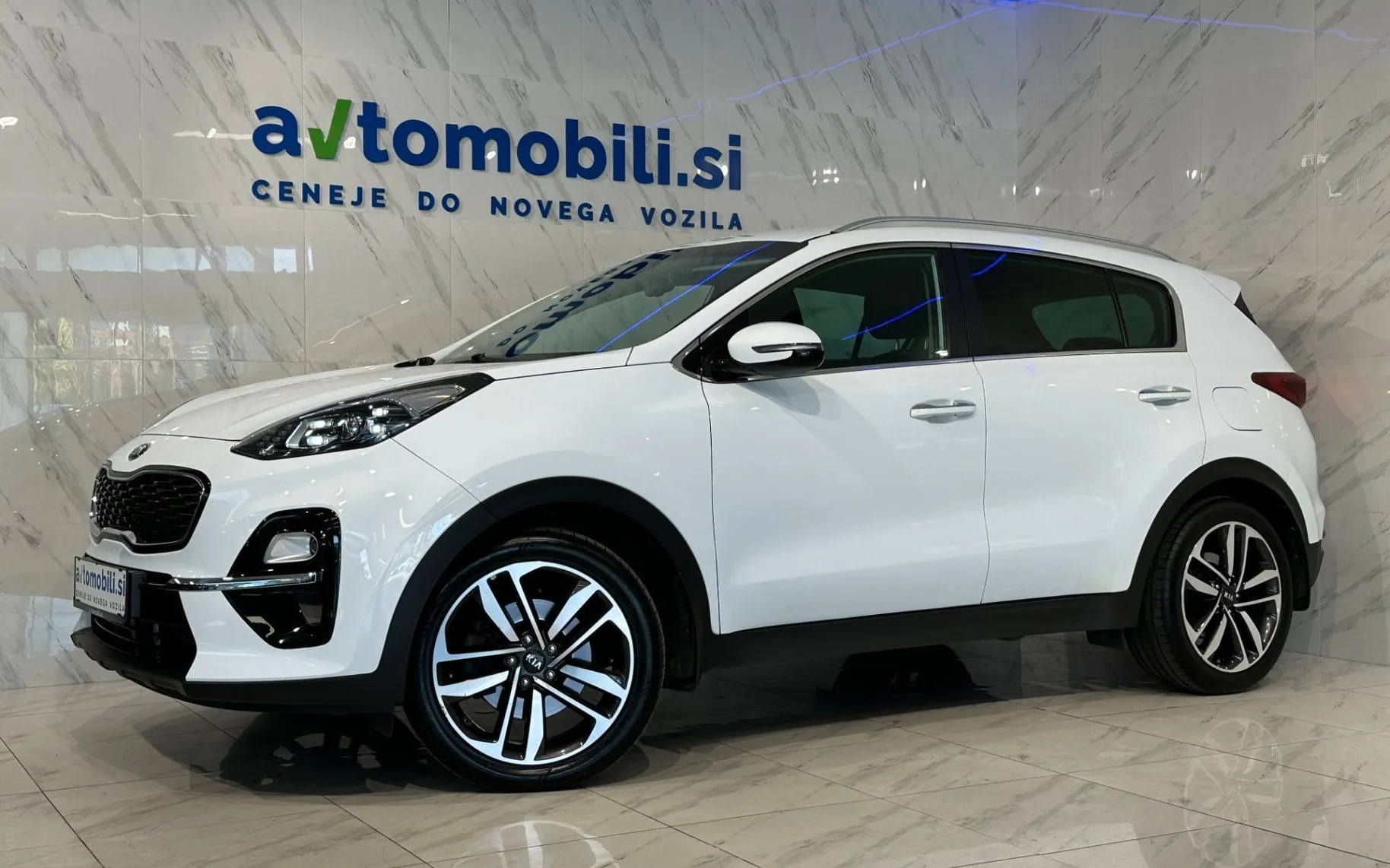 Zunanja slika - KIA Sportage - 1.6 CRDI - Slovensko vozilo - Kamera... - 2
