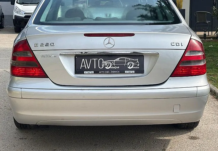 Zunanja slika - Mercedes-Benz E-Razred - E 220 CDI Classic - 6