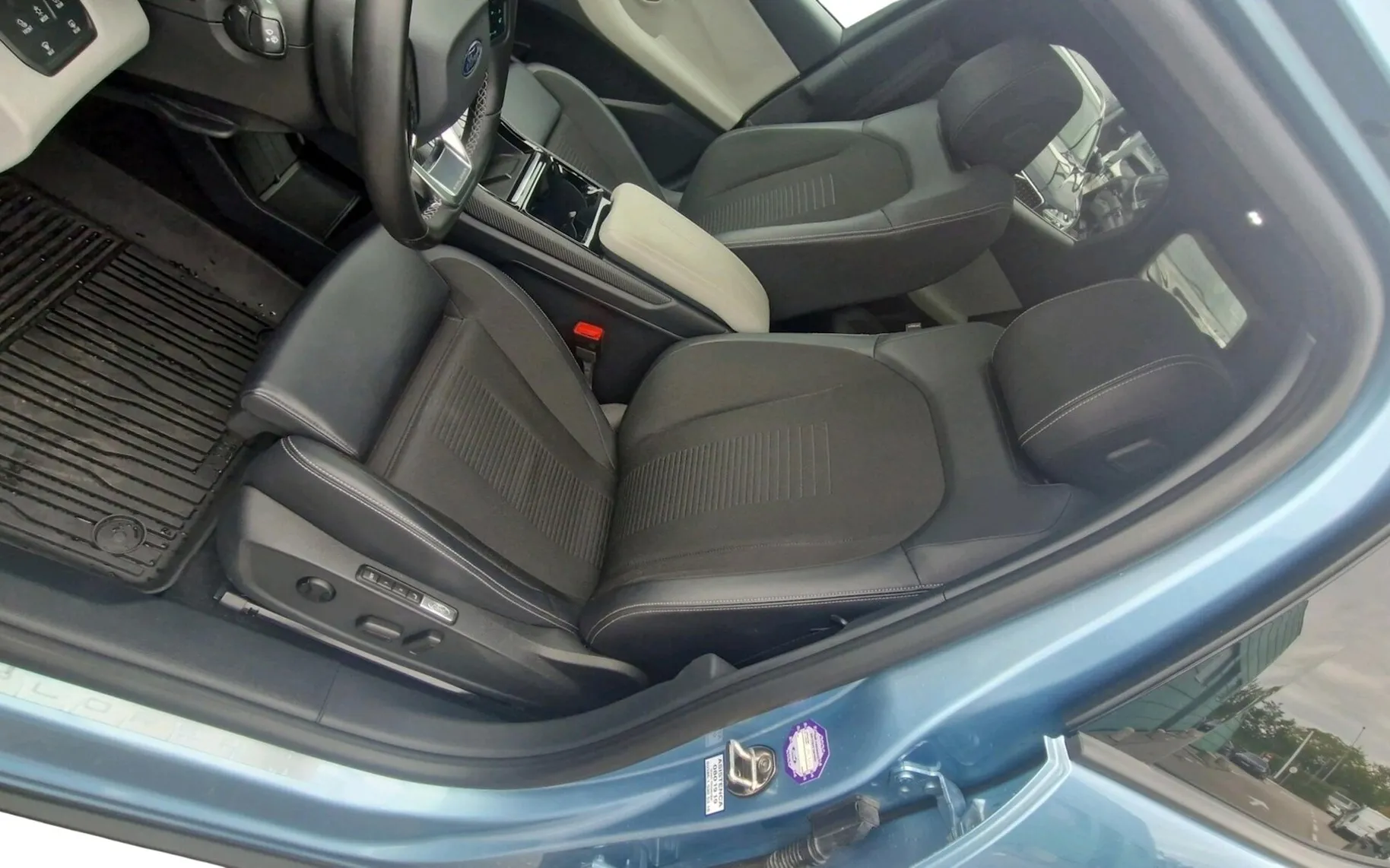 Zunanja slika - Ford Explorer - PREMIUM AWD 340KM PODALJŠAN DOSEG-SLO-PANORAM-360o - 15