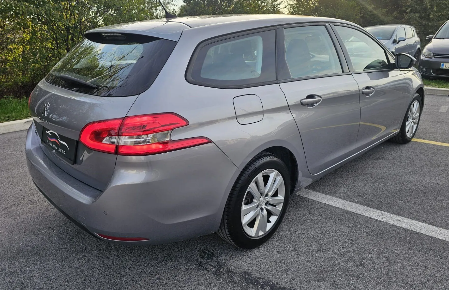 Zunanja slika - Peugeot 308 - SW 1.5 BlueHDi 130 Pack Avt.|2xpdc|alu|navi|led - 4