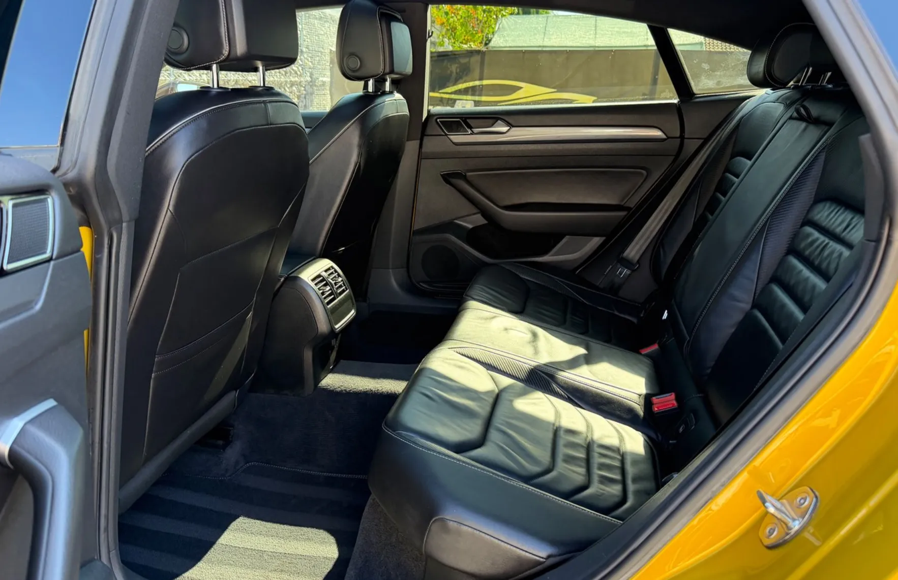 Zunanja slika - Volkswagen Arteon - 4motion 2.0TDI R-Line DSG|PANO|360|ACC|LED|VIRTUAL - 17