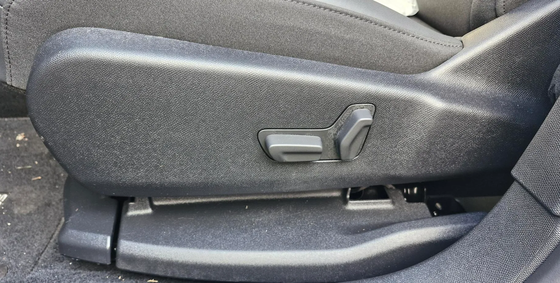 Notranja slika - Citroën C5 - blagi hibrid, 1,2 - 8