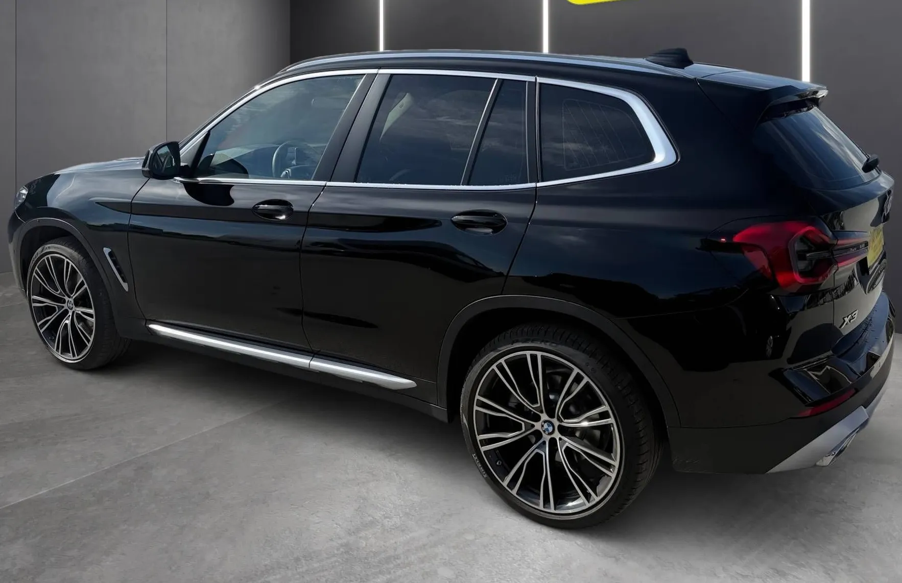 Zunanja slika - BMW X3 - serija : sDrive2.0d 1LASTNIK ZNANA VSA ZGODOVINA TOP - 5